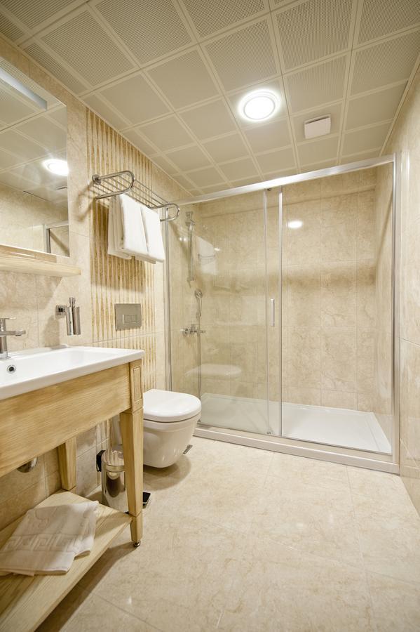 Atrium Apart Otel Altinyunus Ngoại thất bức ảnh