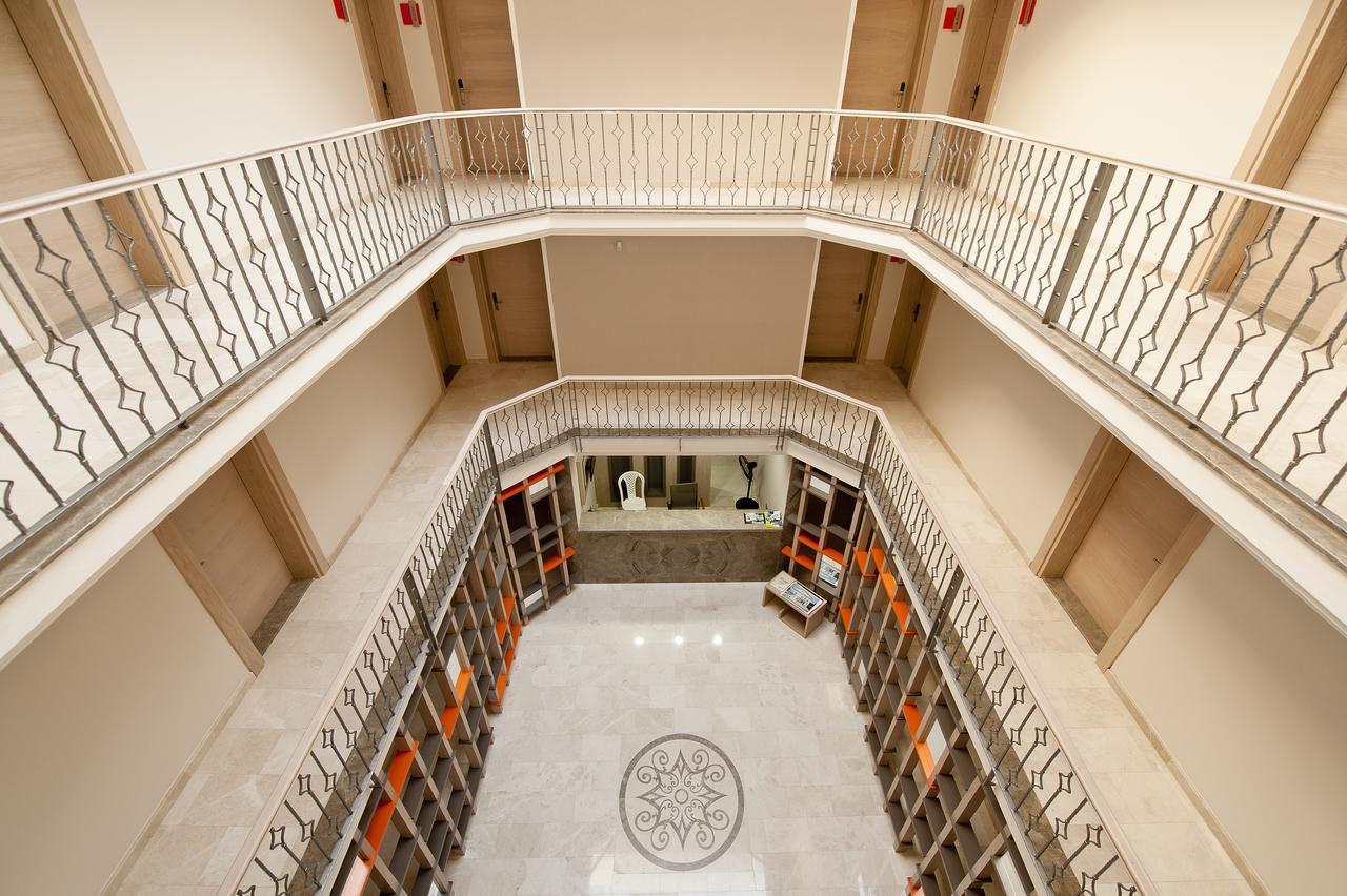 Atrium Apart Otel Altinyunus Ngoại thất bức ảnh